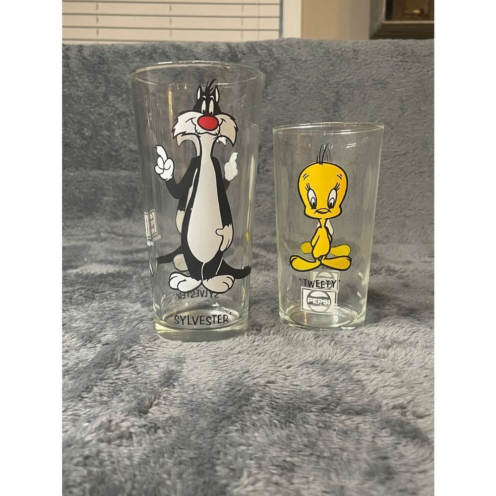 VTG 1973 Pepsi Looney Tunes Collector Drinking Glasses Tweety and Sylvester